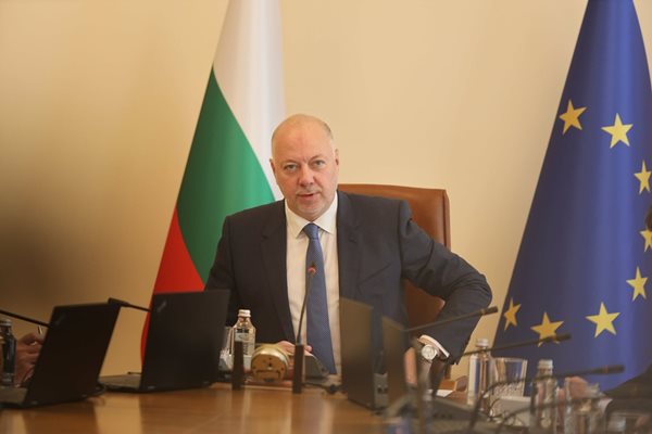 Росен Желязков за коледните надбавки на пенсионерите: Ако има възможност