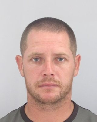 Мъжът, издирван от полицията във Варна, е убил жена си пред очите на детето им