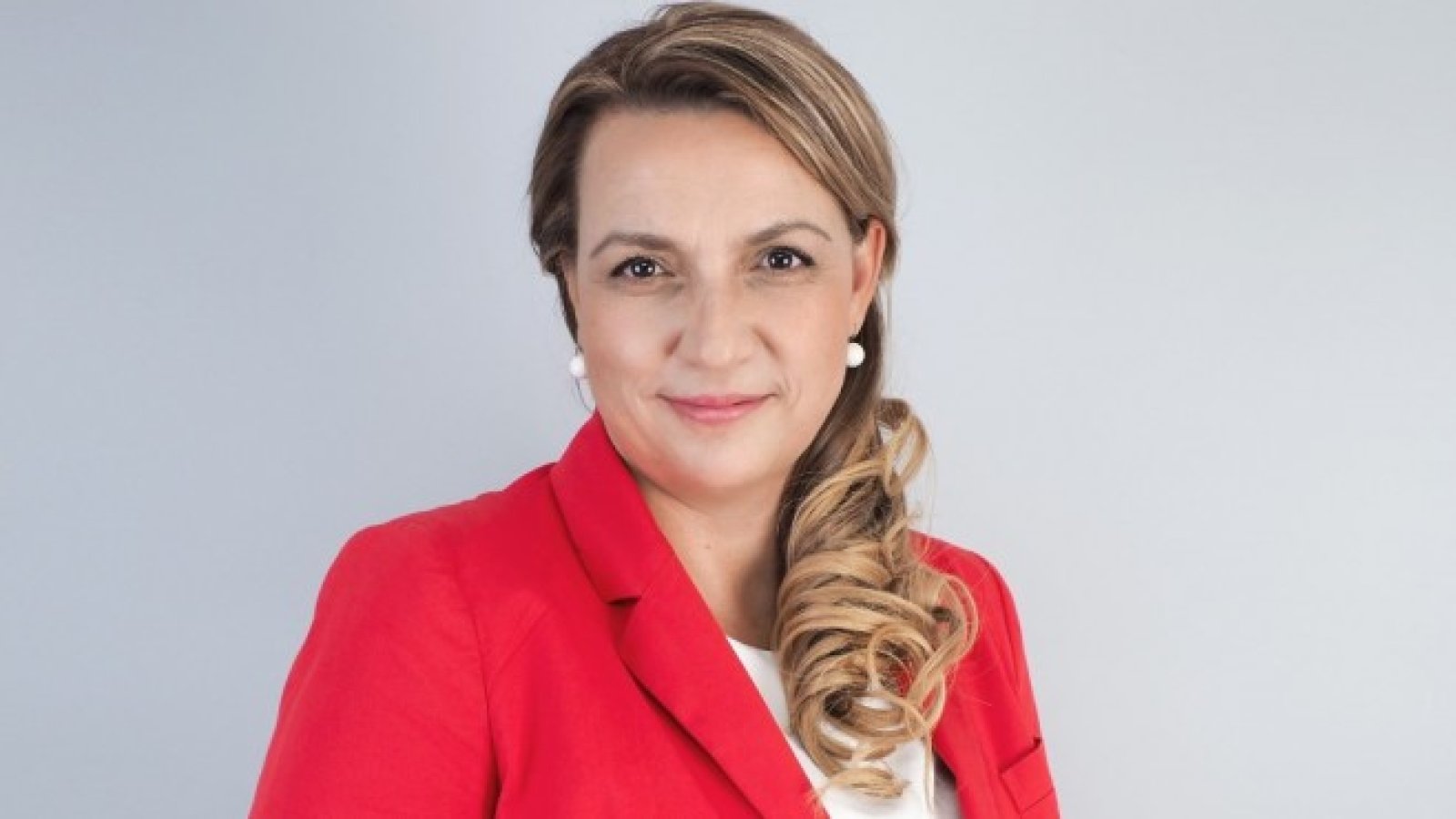 Цветанка Минчева: Над 1 милиард лева са влезли в банките за два дни