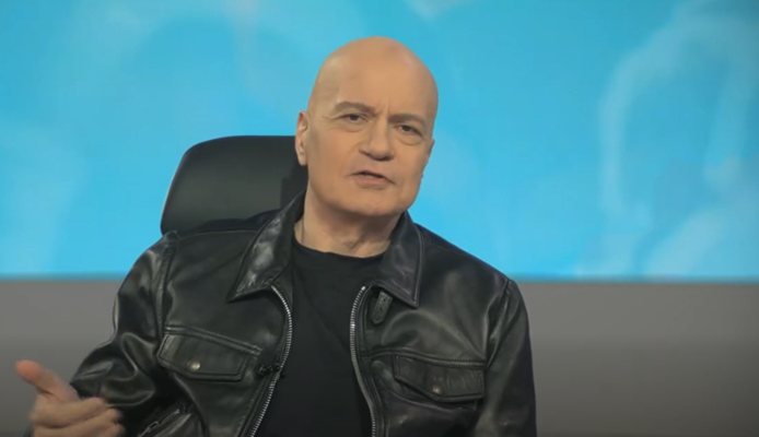 Президентът Илиана Йотова трябва да върне мандата на Андрей Гюров, докато той не изхвърли Стоил Цицелков 