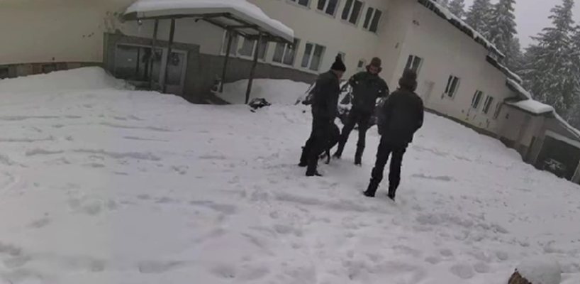Кои са мистериозните мъже с АТВ-та от случая 