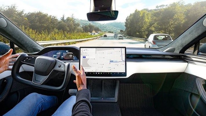 Германия настоява за одобрението на автопилота на Tesla в Европа, включително България
