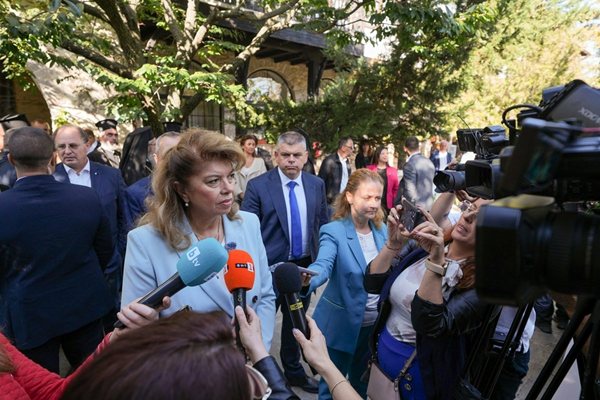 Илияна Йотова: България заявява на всички нива позицията си за войната в Украйна