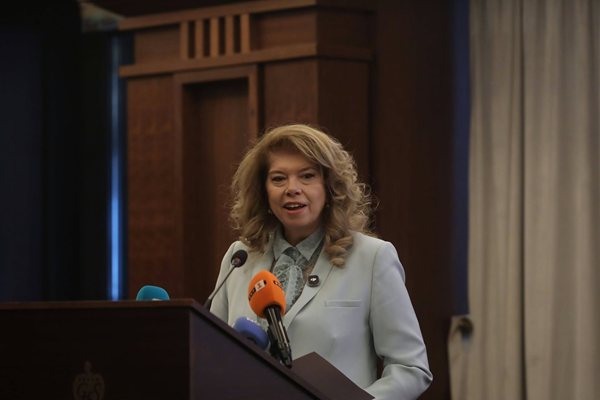 Йотова: Нямам информация как се е прибрала Ива Михайлова, ще се срещна с нея