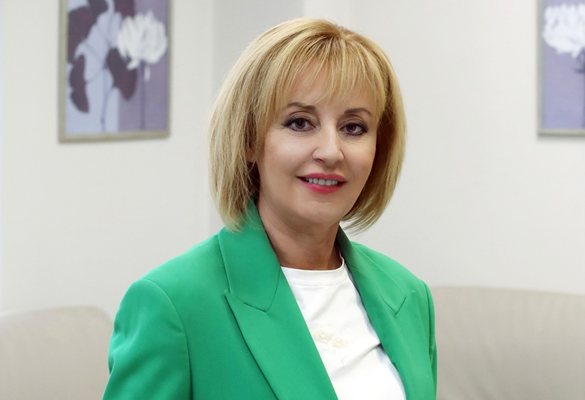 Мая Манолова: Звънете директно на моя телефон за сигнали 0887 130 777