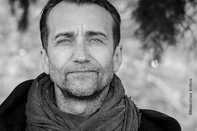 Като активно протестиращ гражданин през 2013 година разбрах, че в редиците на протеста има хора, които протестират, но не искат протестът да успее, а да продължава до безкрай…