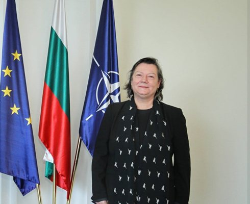 Посланичката на Португалия е открита мъртва в дома си