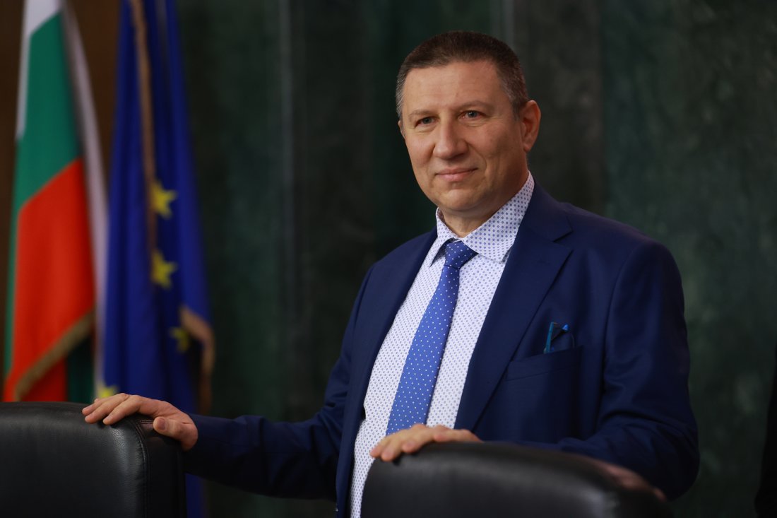 Сарафов подаде сигнал до премиера и ДАНС заради обвиненията на министър Найденов в прегрупиране