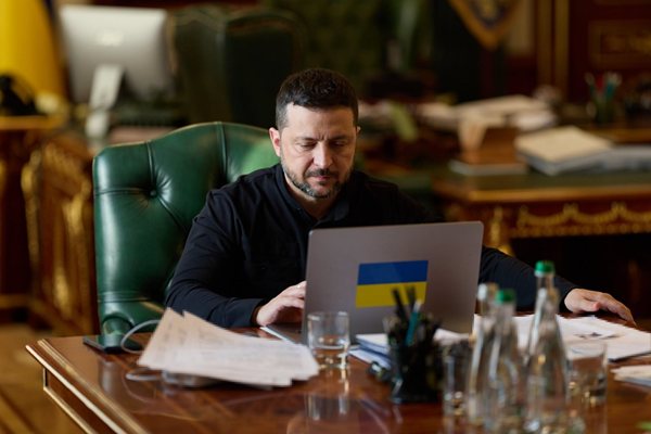 Зеленски обвини Путин, че търси претекст, за да продължи войната с Украйна