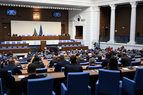 Румен Радев успокои за Шипка: Не е изтърбушване, а грижлив ремонт