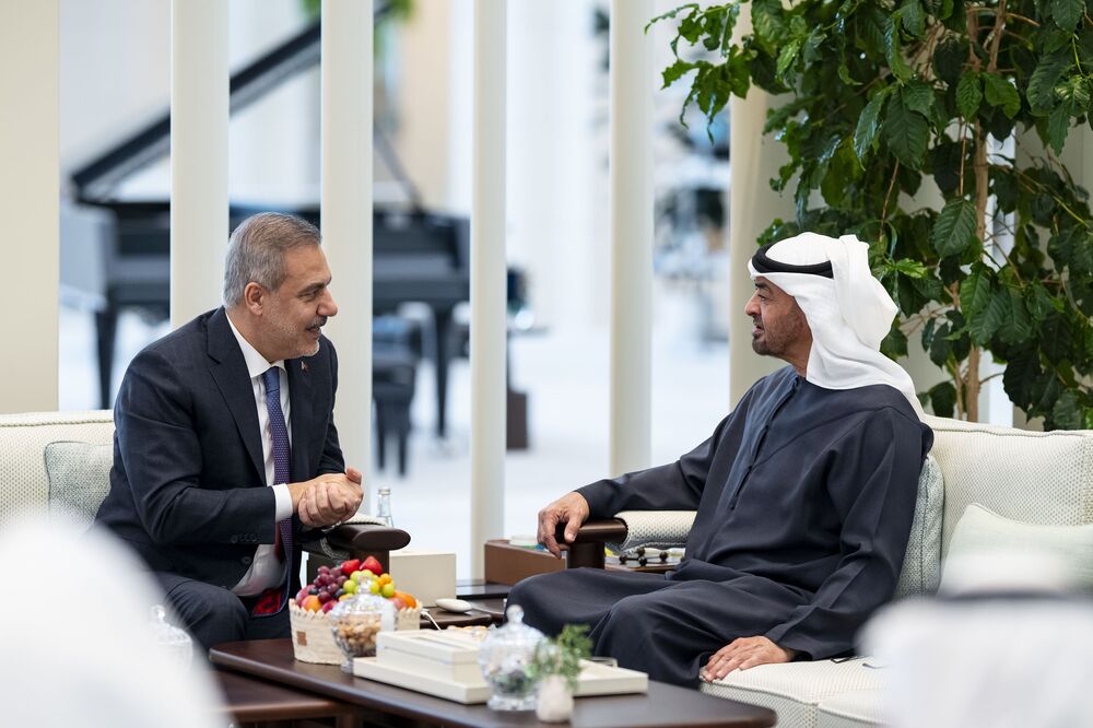 УАМ: Президентът на ОАЕ се срещна с турския външен министър