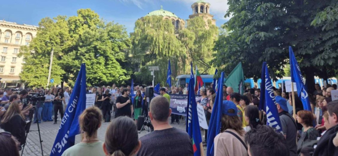 Нов протест на лекари и медицински специалисти в София и няколко областни града: Искат по-добри условия и заплащане