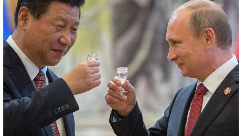 Си Цзинпин и Владимир Путин си размениха поздравления по случай Нова година