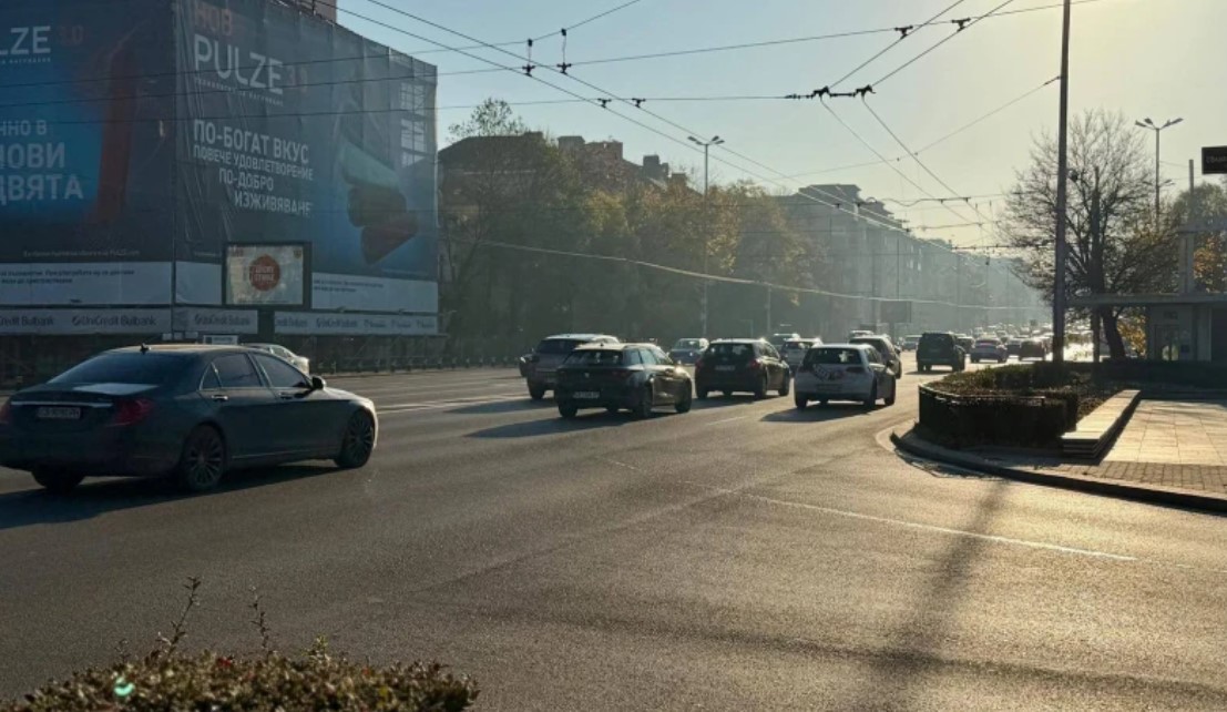 Хекимян: Пелената над София на места е толкова гъста, че придобива лилав оттенък