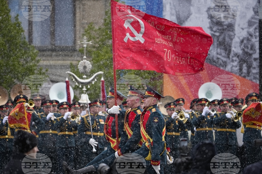 Украйна призова чуждестранни войници да не се включват в парада в Москва на 9 май, в който 