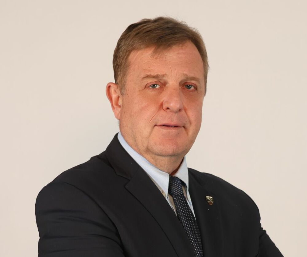 Каракачанов: Скопие се държи нагло и арогантно. Мицковски не е особено интелигентен политик