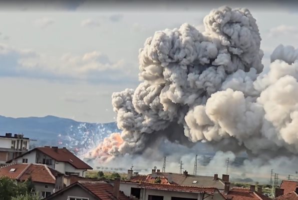 Свидетел за първите минути в Елин Пелин: За мен имаше бездействие. Видях доцента на земята, той се изправи сам и се качи в колата ми