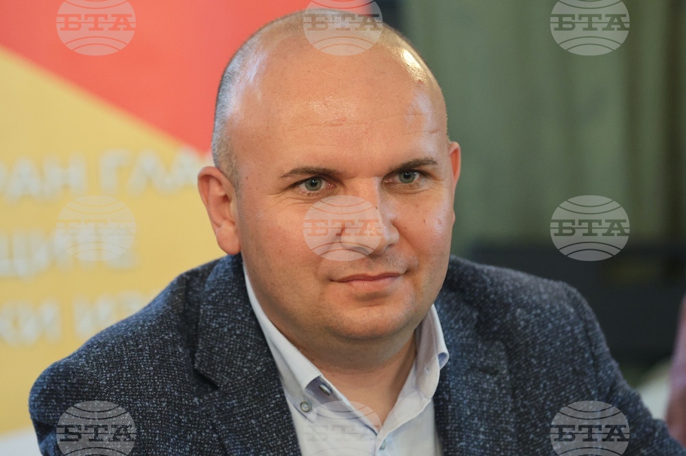 Илхан Кючюк: Пеевски се покланяше на земята, по която е стъпвал Доган, а сега хвърля кал по човека, който го направи част от политиката