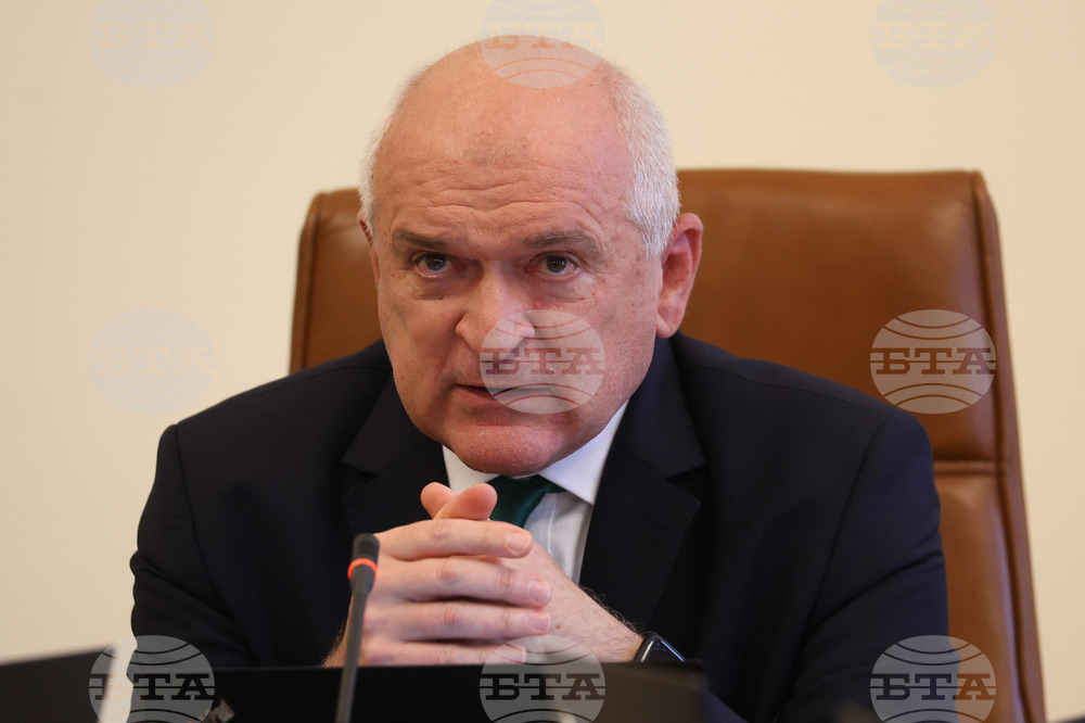 Правните абсурди продължават: Главчев не може да бъде отново служебен премиер, защото е външен министър