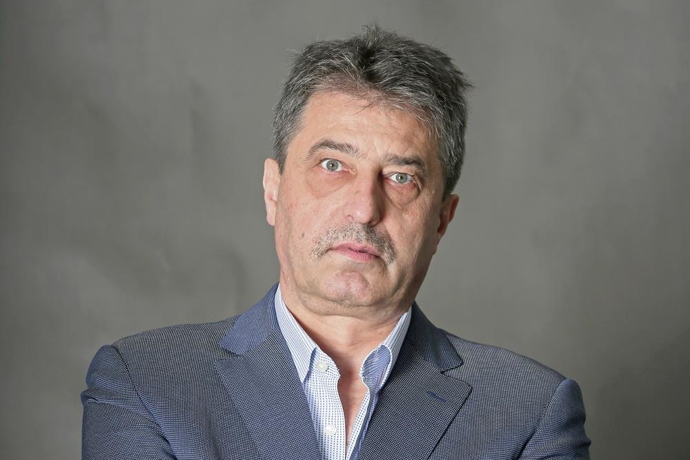 Цветан Василев до парламента: Пеевски рекетираше КТБ, след като спря да връща дълговете си. Имам писмени доказателства