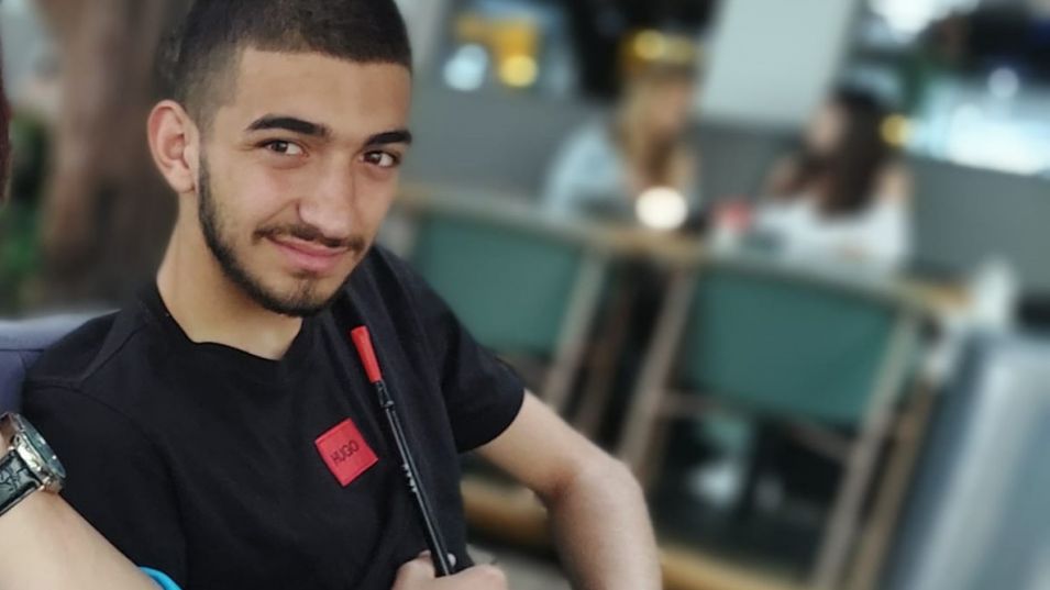 Обесилият се полицай убива 18-годишен крадец в гръб