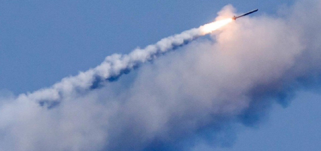 Руските сили удариха военни предприятия в Кривой Рог, Запорожие и Житомир и товарен кораб на път за Одеса