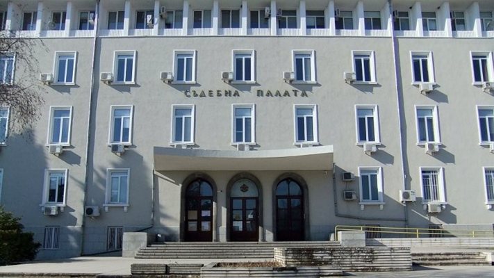 Нова вълна мейли за бомби заливат страната
