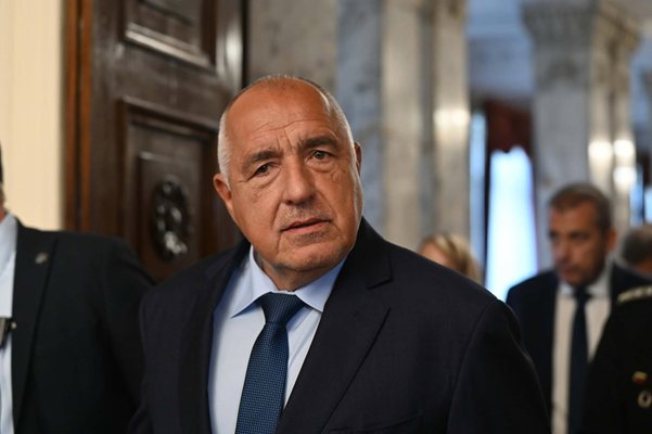 Бойко Борисов подкрепя Гюров и Кандев за балотажа