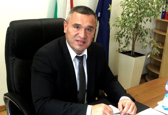 Министър Тахов: Подкрепяме Украйна, но това не трябва да води до загуби и фалити на българските земеделци