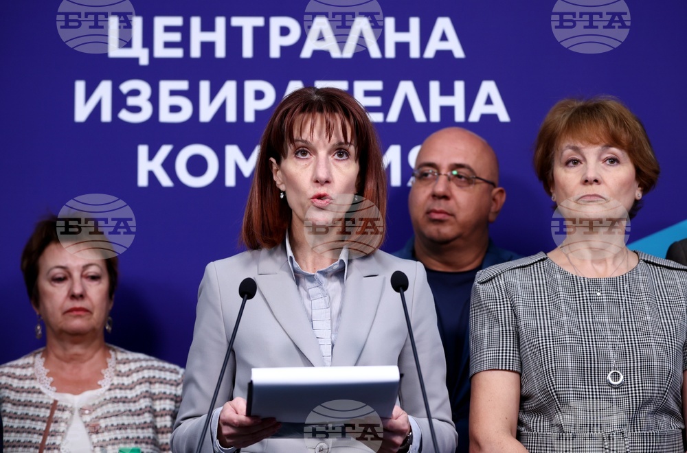 ЦИК изтегли номерата на партиите и коалициите в бюлетината за гласуване на 27 октомври