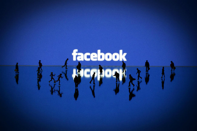 FACEBOOK ПОКОЛЕНИЕТО... 