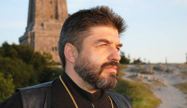 Отец Силвестър: 