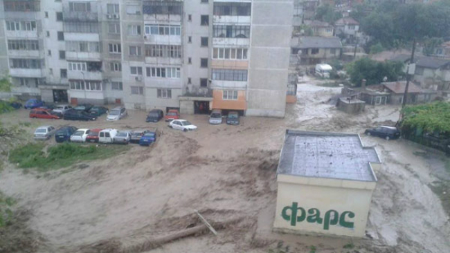 Аспарухово - една година по-късно. Фарс?