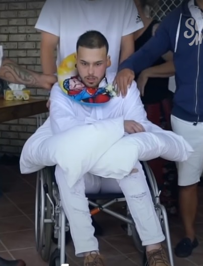 Той почина само ден след сватбата си(ВИДЕО)