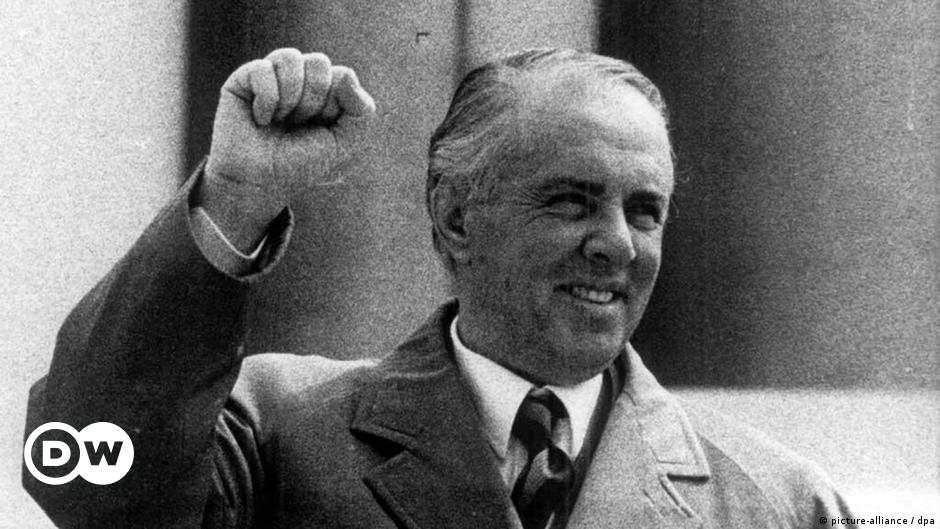 ТОТАЛИТАРНИ ПРИКАЗКИ (За деца родени след 1980)