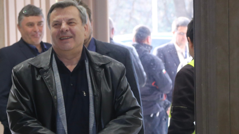 Защо няма толкова съжаления и печал за покойния Евгений Бакърджиев?