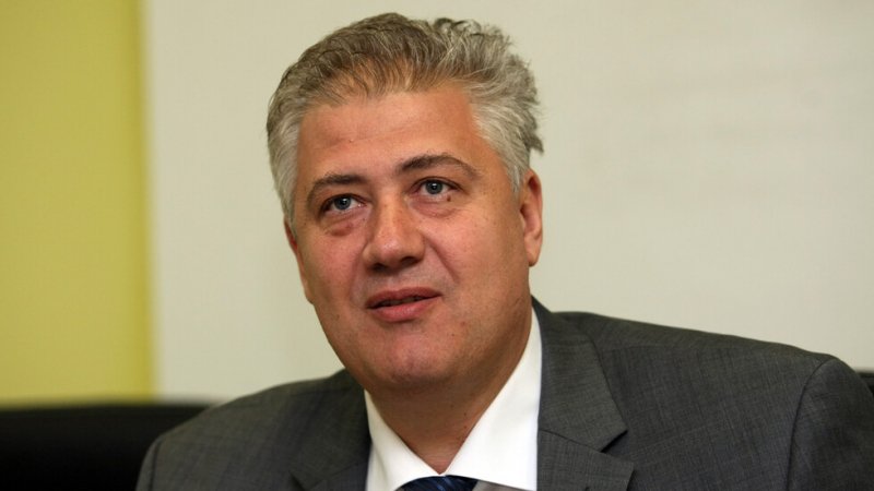ПО-ВНИМАТЕЛНО С ДОКТОРИТЕ