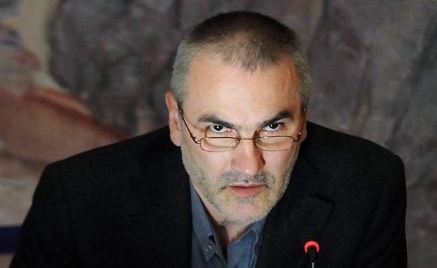 На практика всички се страхуват от новата партия