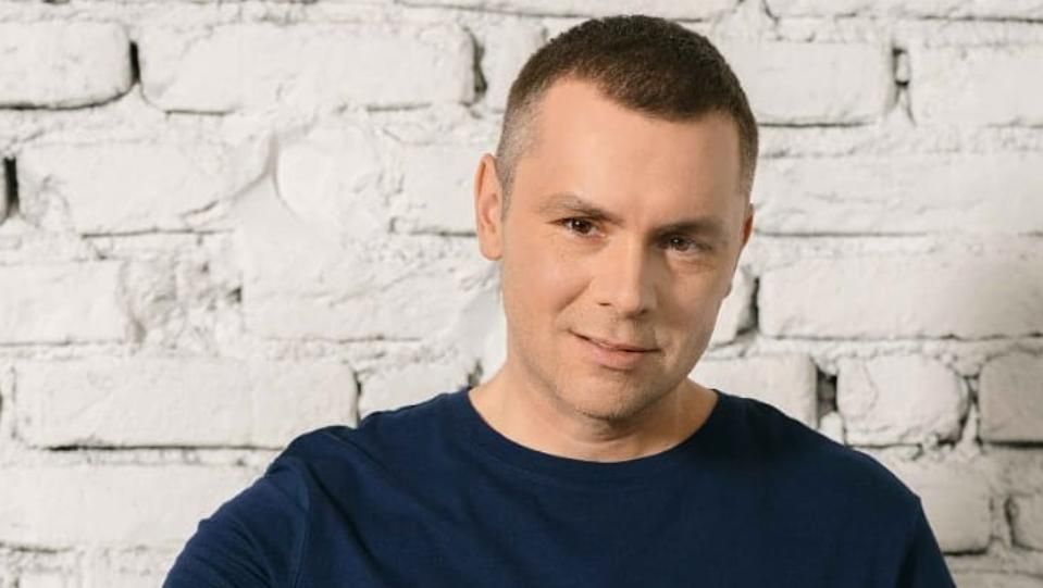 Специален поздрав за розовите симпатизанти (ДБ), които преди време го бяха обявили за обществен враг
