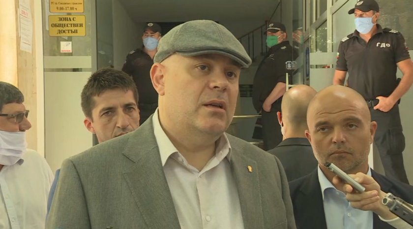 Гешев срещу държавата, Гешев зад мафията