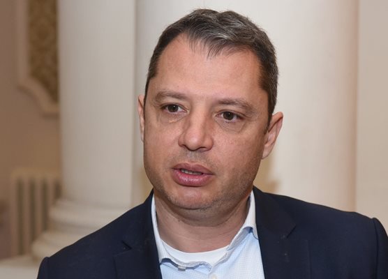 Добрев: 18-милиардната дупка в бюджета ни е 9%, а не 3%. Гърция фалира при такава инфлация